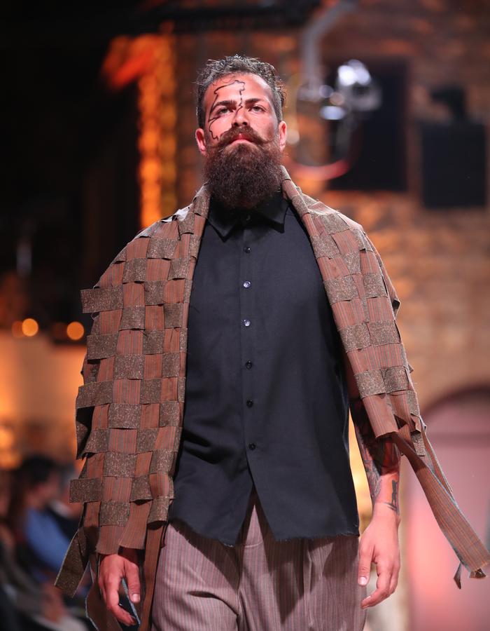 OMNíA MENSWEAR NOT JUST A LABEL